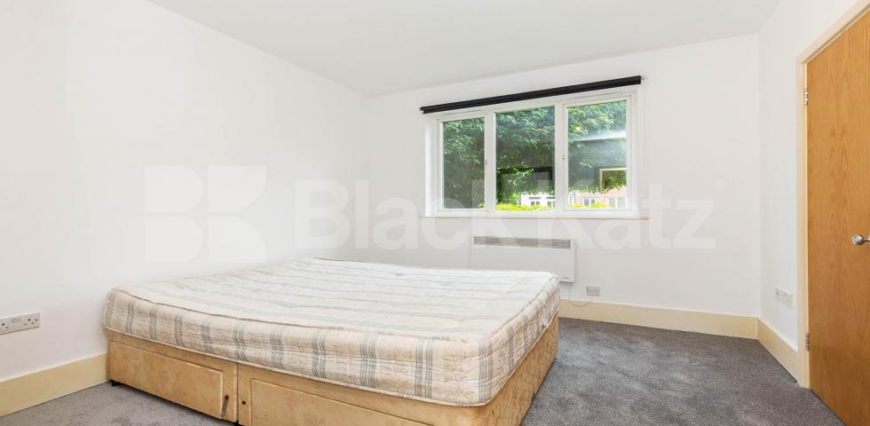 			1 Bedroom, 1 bath, 1 reception Apartment			 Celandine Drive, Dalston / Haggerston